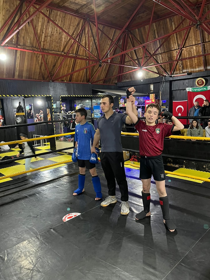 Araklı Belediyespor Kulübu- Kickboks Takımı Dikkat Çekiyor