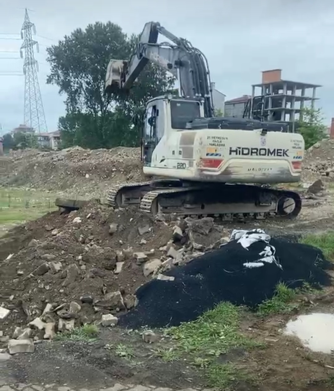Araklı'da Beklenen Gün Geldi... İlk Kazma Vuruldu