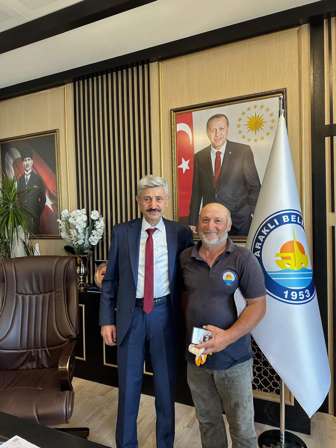 Araklı'da Beklenen Karar! Herkesin Hayran kaldığı Sanatçıya Yeni Görev
