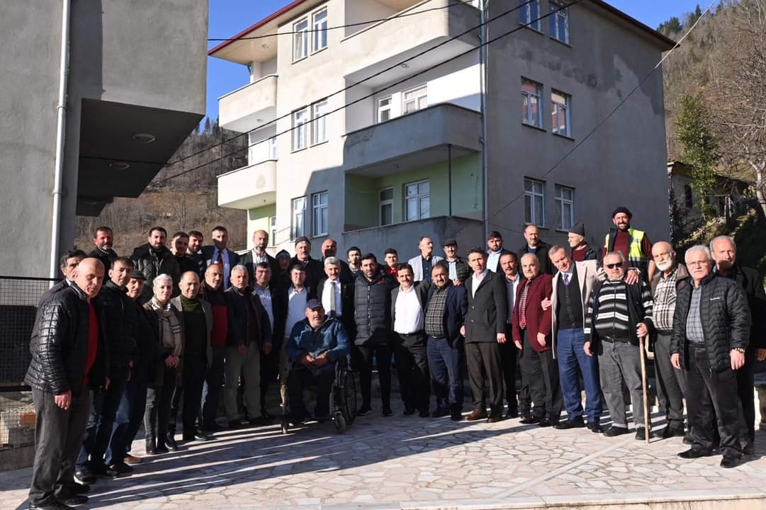 Hüseyin Kınalıoğlu Merkezköy mahallesini tek çatıda topladı
