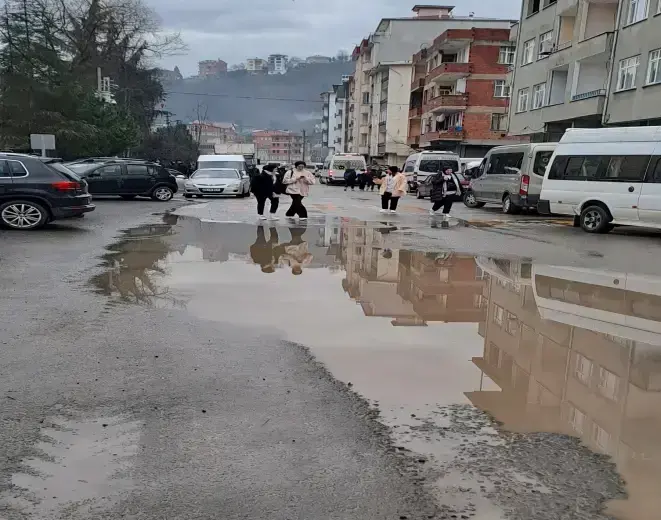 Araklı Okullar Bölgesi Çamur Deryası